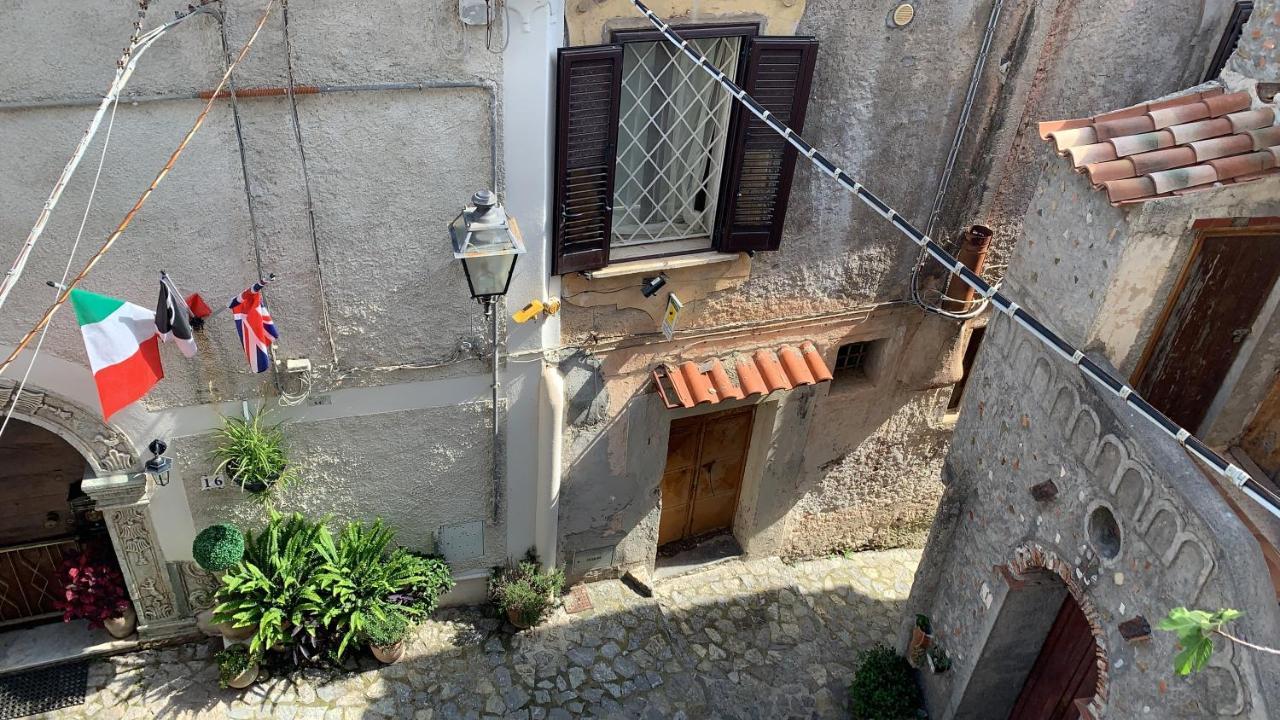 Casa Vacanze Irene Scalea Bagian luar foto