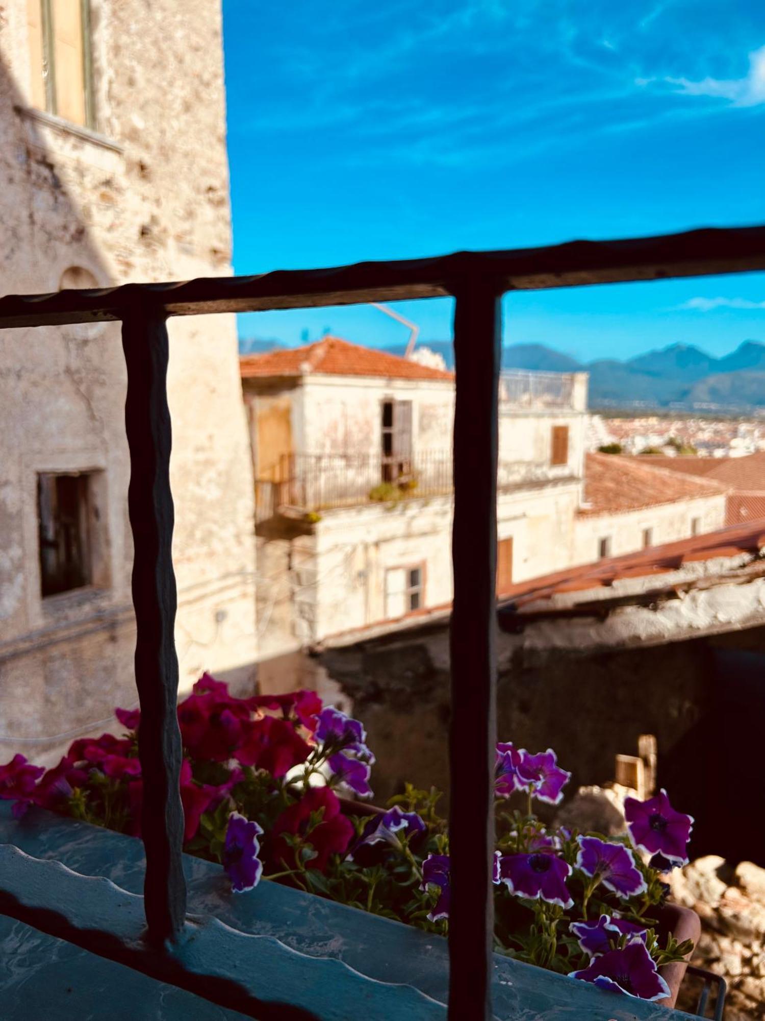 Casa Vacanze Irene Scalea Bagian luar foto